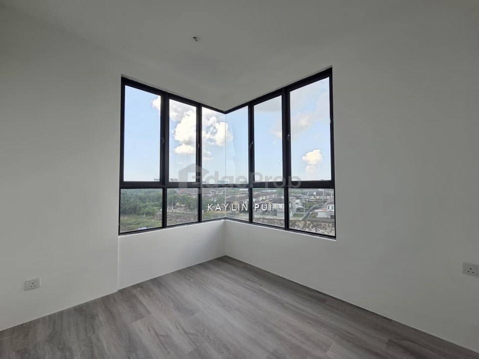 3 bedrooms high floor at Royal Stampin @ Lot 16 Residency for sale, Sarawak, Kuching
