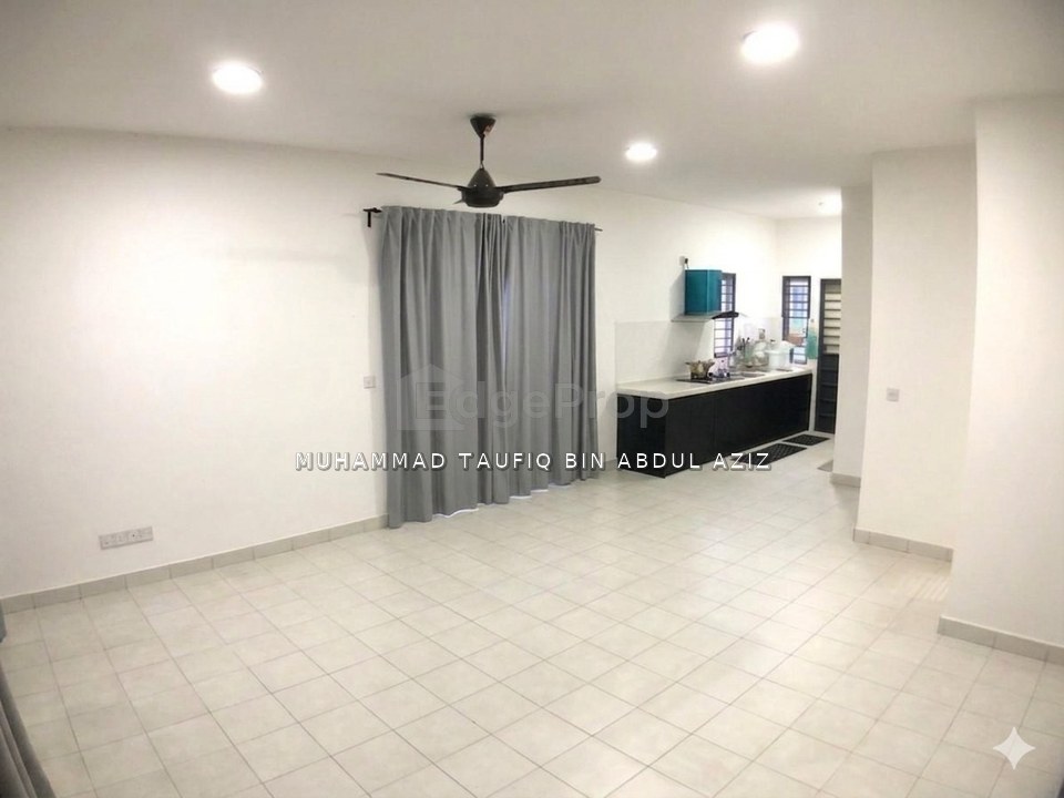 END LOT 2 Storey Terrace @ Bandar Mahkota Banting, Banting, Selangor, Banting