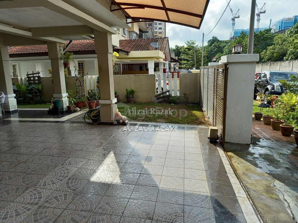 Kelana Idaman Kelana Jaya - Double Storey Terrace House For Sale [Endlot, Facing Open, Renovated], Selangor, Kelana Jaya