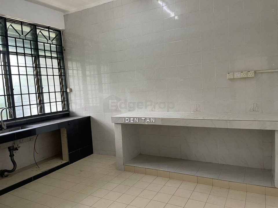 Johor Jaya Double Storey Terrace House Corner Lot For Sale Near Molek, Desa Harmoni, Plentong, Permas, Tebrau, Mount Austin, Ehsan Jaya, Desa Jaya, Johor, Johor Bahru