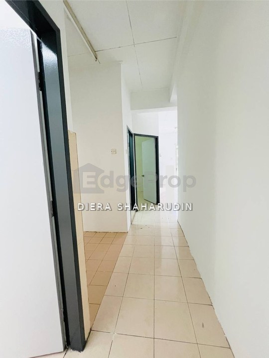(NON BUMI LOT) LAVENDER PARK SHOP APARTMENT, TAMAN PUTRI, KULAI, JOHOR, Johor, Kulai