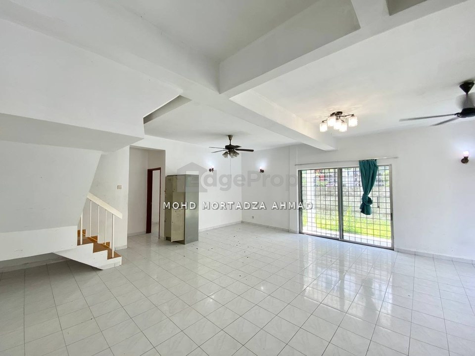 Double Storey SEMI-D Taman Taming Jaya, Balakong, Selangor, Balakong