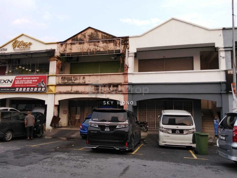 Pusat Perdagangan Seri Kembangan