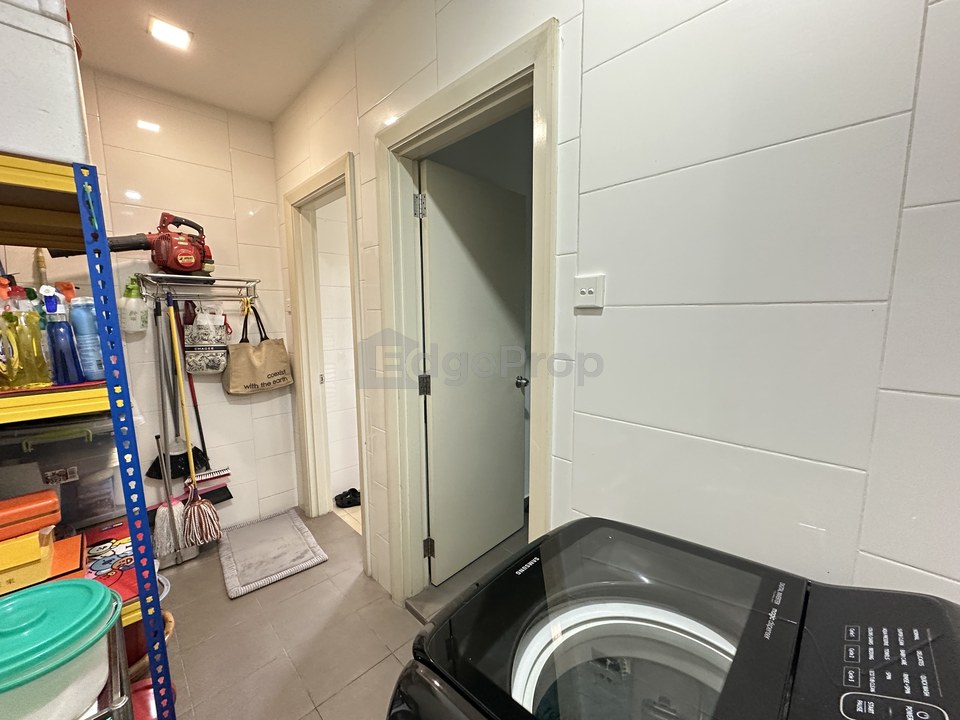 2storey cheap rental partial unit ready move in prime location guarded gated, Selangor, Kajang