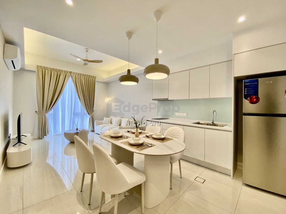 Sentral Suites 2 bedrooms fully furnished for rent, Kuala Lumpur, Brickfields