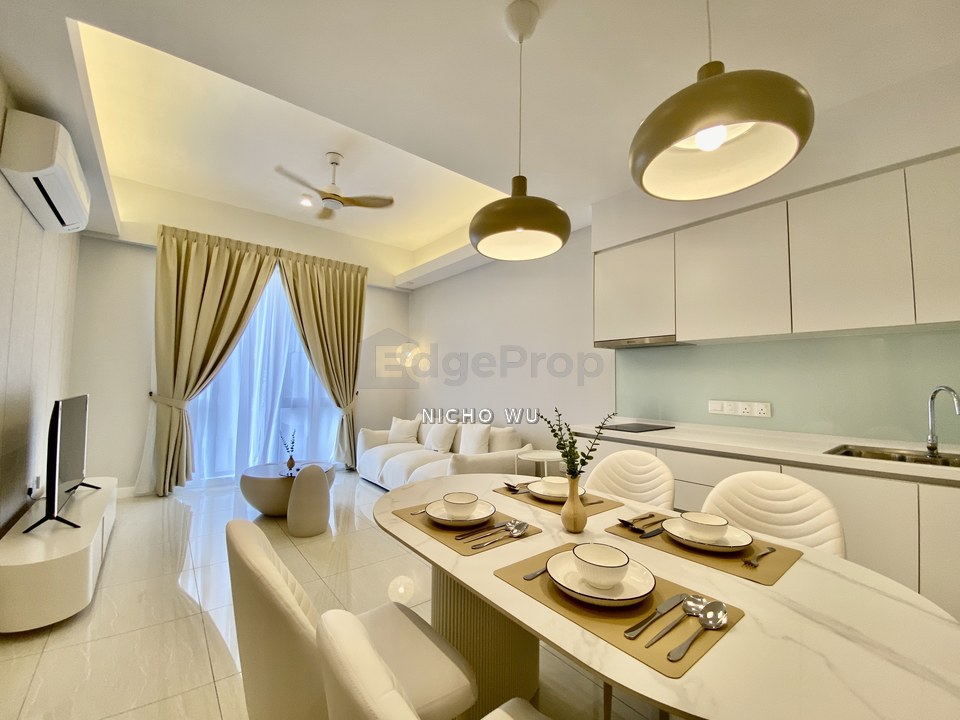 Sentral Suites 2 bedrooms fully furnished for rent, Kuala Lumpur, Brickfields