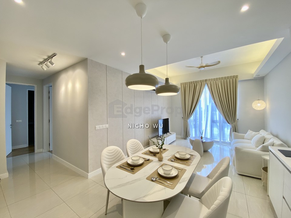 Sentral Suites 2 bedrooms fully furnished for rent, Kuala Lumpur, Brickfields