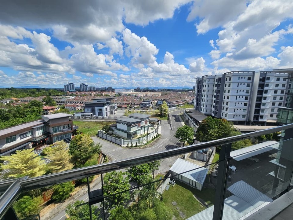 Tribeca Suites Apartment (Studio) For Rent  Located at Jalan Song kuching, Sarawak, Kuching