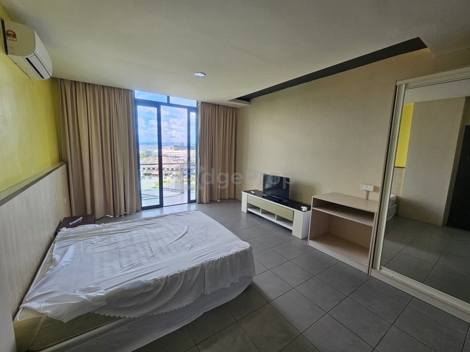 Tribeca Suites Apartment (Studio) For Rent  Located at Jalan Song kuching, Sarawak, Kuching