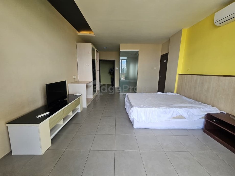 Tribeca Suites Apartment (Studio) For Rent  Located at Jalan Song kuching, Sarawak, Kuching
