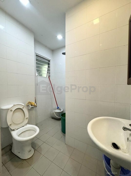 For sale kota bayuemas klang double storey renovated extended facing open below market value, Selangor, Klang