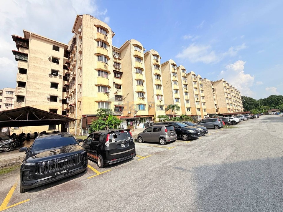 Pangsapuri Subang Suria
