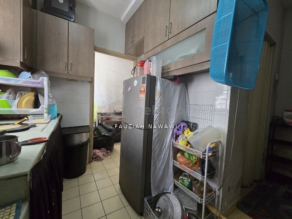 BANDAR TASIK SELATAN KUALA LUMPUR LOW COST APARTMENT FOR SALE RENOVATED HIGH FLOOR, Kuala Lumpur, Bandar Tasik Selatan