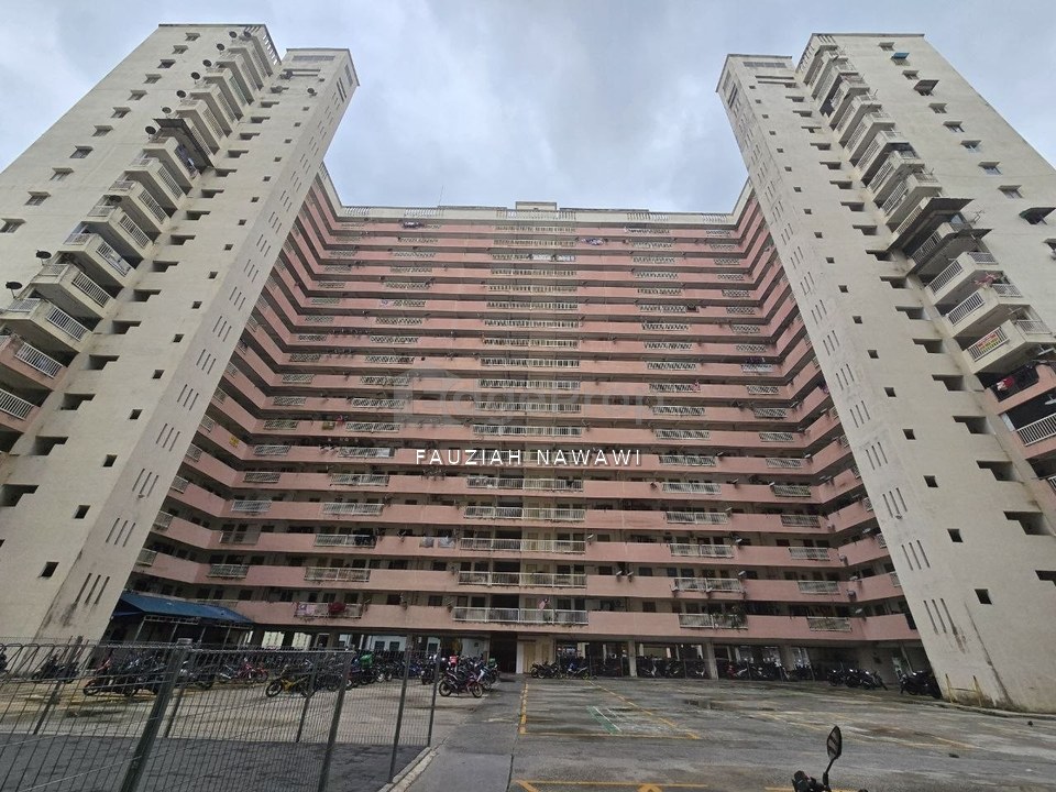 Bandar Tasik Selatan Low Cost Flat