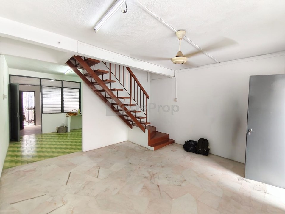 Jalan Sri Rawang - 15x50 - 2R1B, Selangor, Rawang