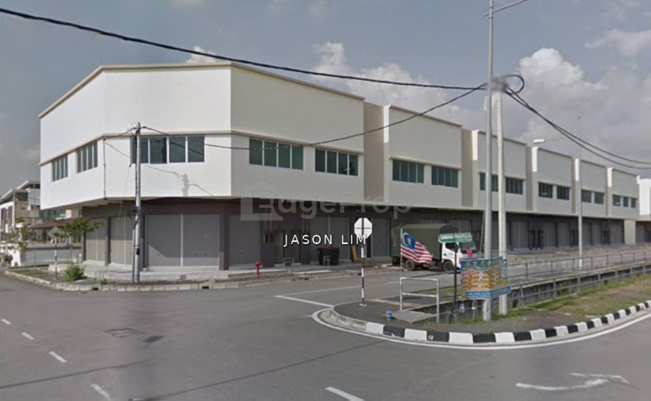 SAVE 19% !! 2-sty Shop @ Kuala Jalan Bahru, Balik Pulau - 8 min to TF Value-Mart, Penang, Balik Pulau