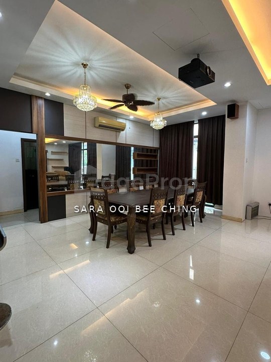 Glenmarie Cove Residence