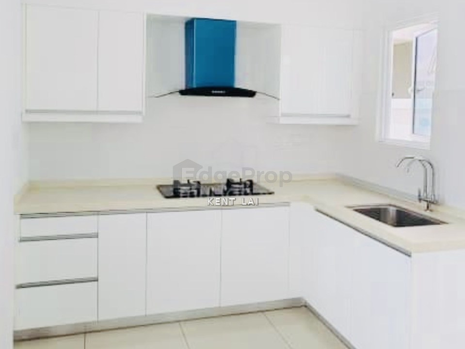 One Imperial condominium. At Sungai Ara. Lowest Price. Fully Furnish. 2 Carparks!, Penang, Sungai Ara