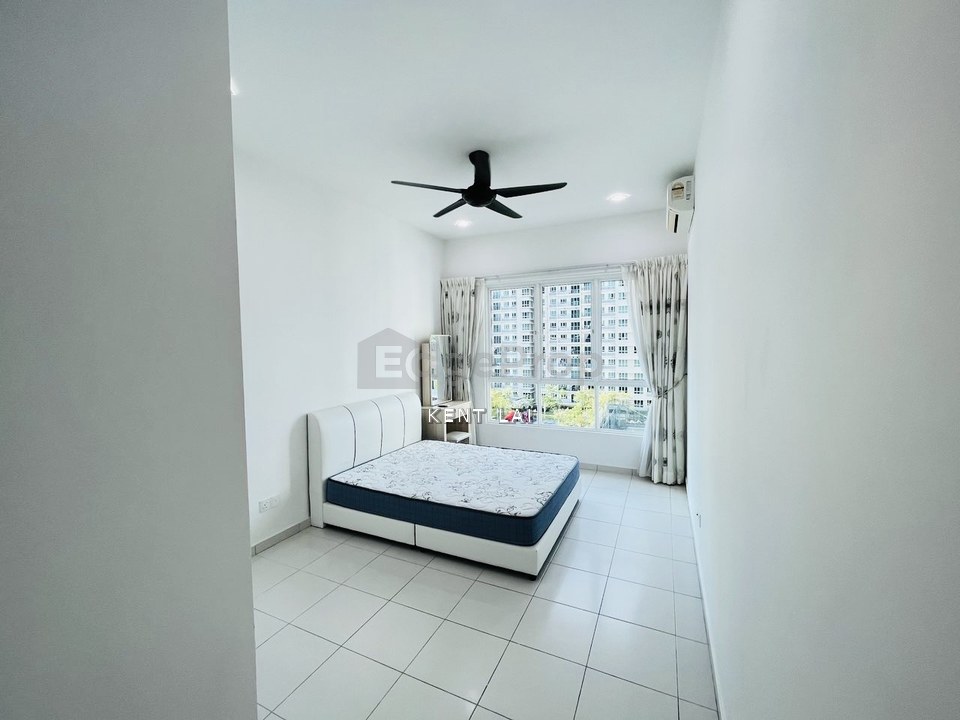 One Imperial. Sungai Ara. Great Renovation. Fully Furnish. 1200sqft. 2 Carparks, Penang, Sungai Ara