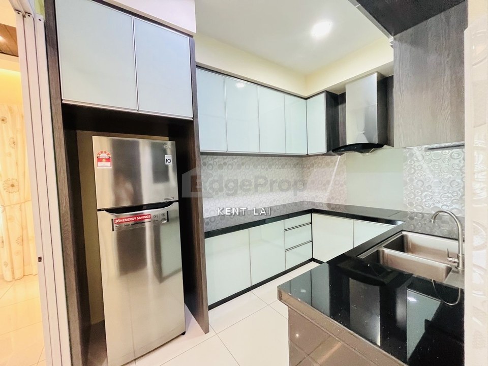 One Imperial. Sungai Ara. Great Renovation. Fully Furnish. 1200sqft. 2 Carparks, Penang, Sungai Ara