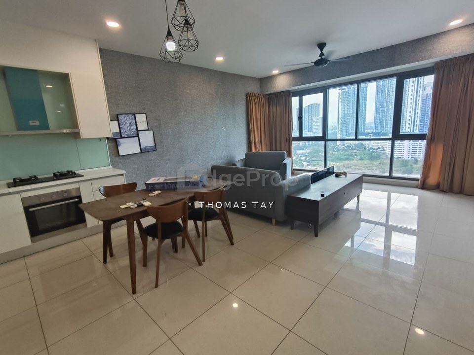Iskandar residence 2 bedroom 2 toilet furnish bathtub park 3 car nusajaya, Johor, Nusajaya