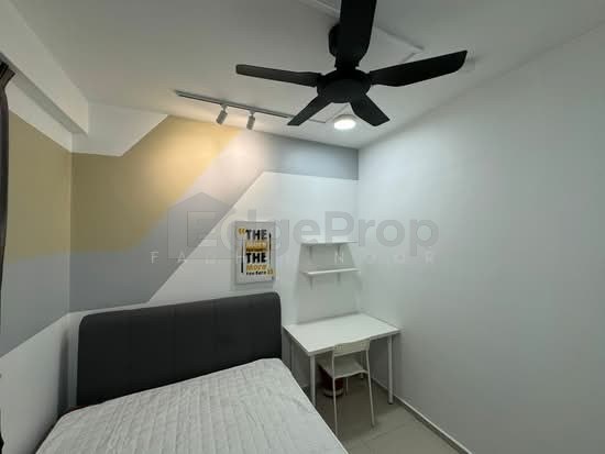 Medium queen size room subang kota damansara ara damansara sungai buloh petaling bukit jelutong Subang airport Elmina, Selangor, Shah Alam