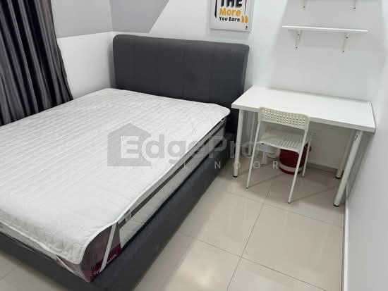 Medium queen size room subang kota damansara ara damansara sungai buloh petaling bukit jelutong Subang airport Elmina, Selangor, Shah Alam