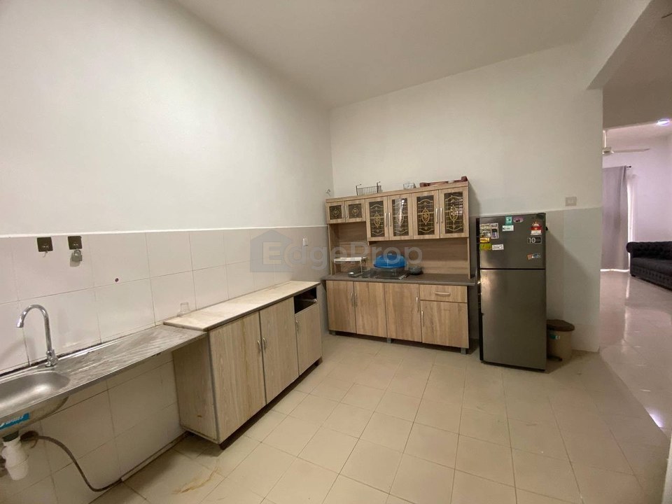 Teres 2 tingkat Taman Kiara, Kg Baru, Kerteh, Terengganu, Kemasik