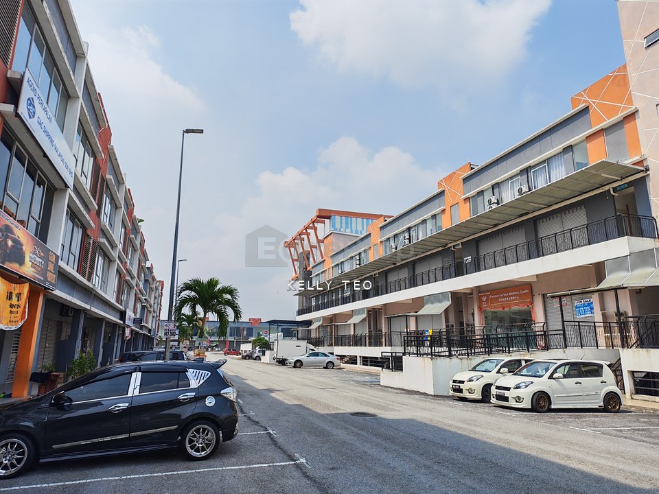 One Kesas Ground Floor Shop for Rent other floor available, Selangor, Klang