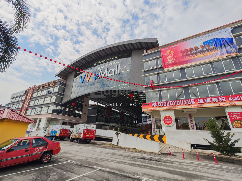 One Kesas Ground Floor Shop for Rent other floor available, Selangor, Klang