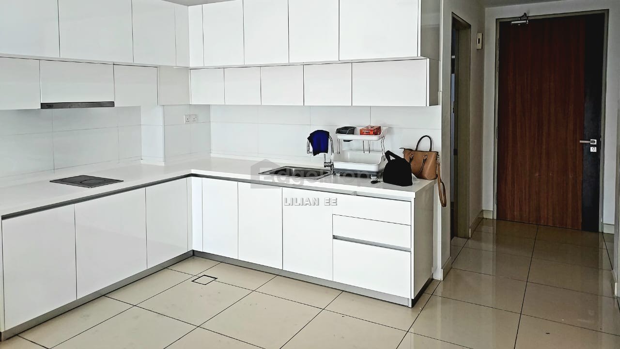 Newly Repainted unit in Putra Residence For Rental, Selangor, Putra Heights