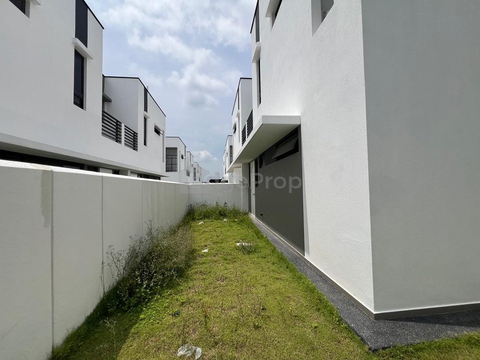 Monarc (Garden Esteem)