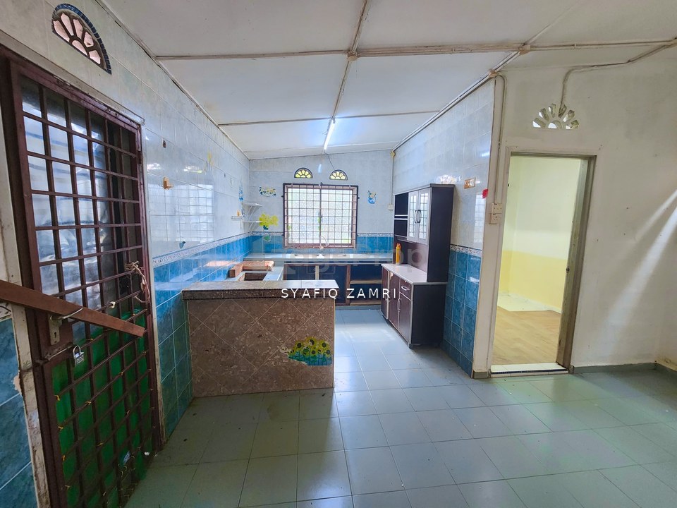Endlot Teres Taman Tas, Kuantan , Pahang, Kuantan