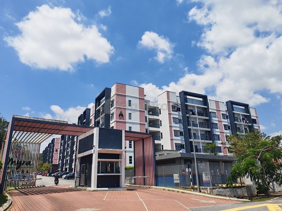 Myra Putra Apartment