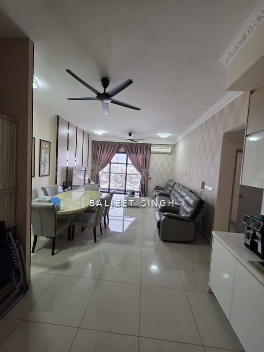 High Floor Spacious Walk-in Glomac Centro , Selangor, Kayu Ara