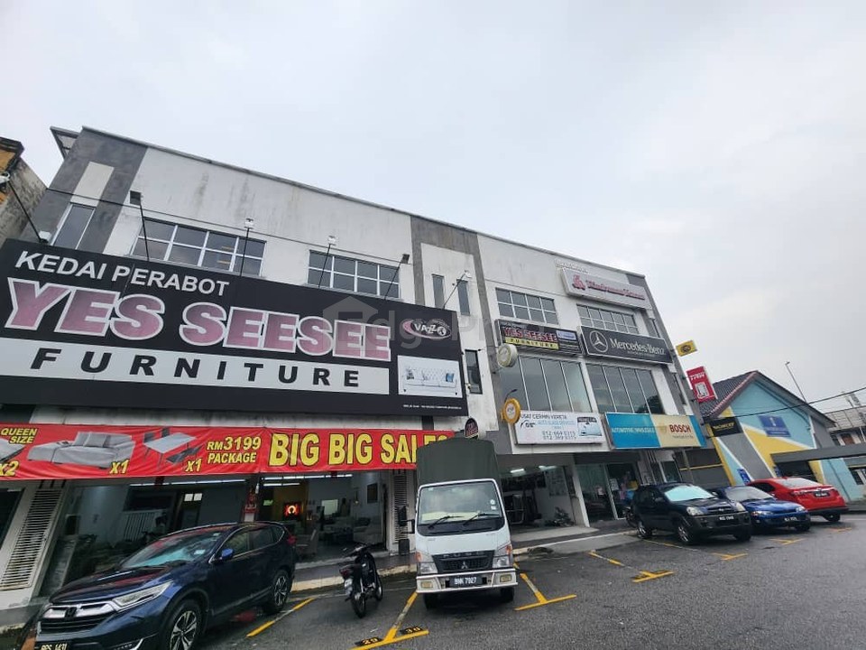 Jalan Reko Seksyen 14