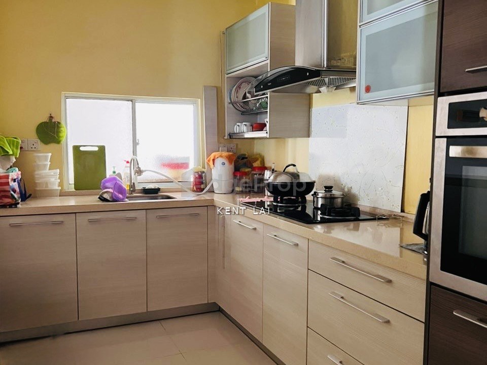 D'Piazza Condo. Bayan Baru. Fully Furnished. High Floor. 2 Carparks, Penang, Bayan Baru