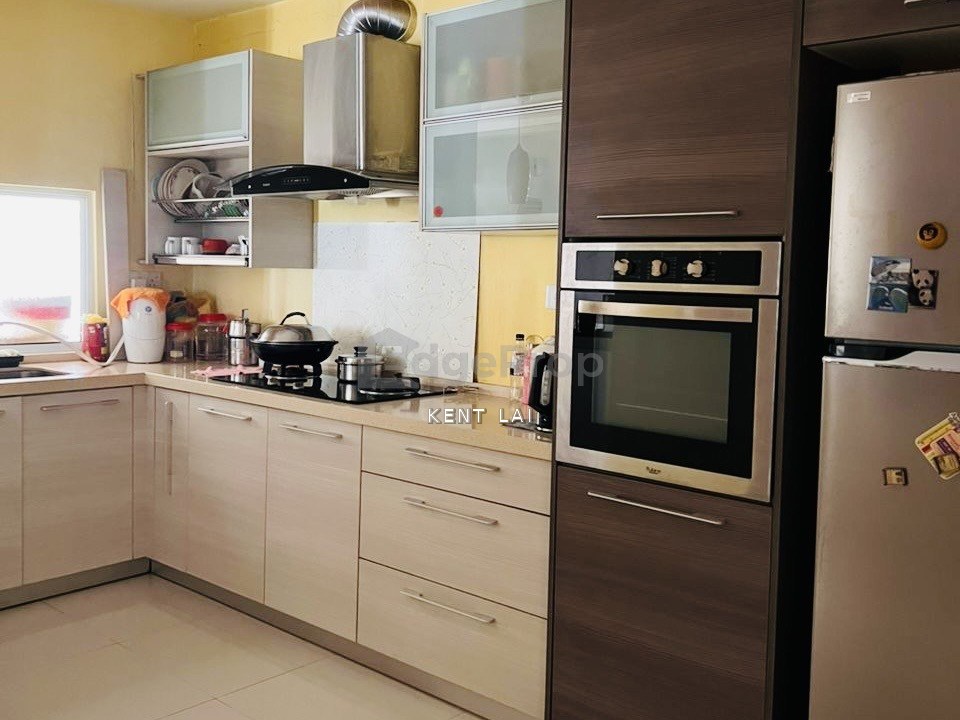 D'Piazza Condo. Bayan Baru. Fully Furnished. High Floor. 2 Carparks, Penang, Bayan Baru