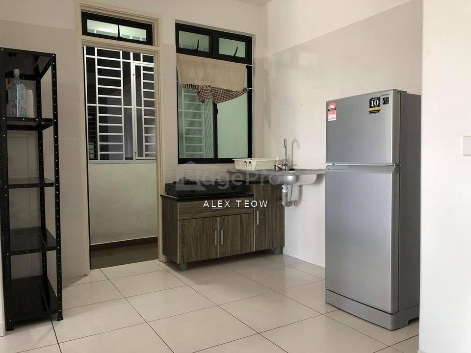 Sky View Apartment For Sale/ 2R 2B/ 879sqft/ Bukit Indah/ Iskandar Puteri, Johor, Bukit Indah