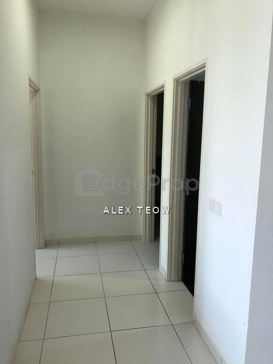 Sky View Apartment For Sale/ 2R 2B/ 879sqft/ Bukit Indah/ Iskandar Puteri, Johor, Bukit Indah