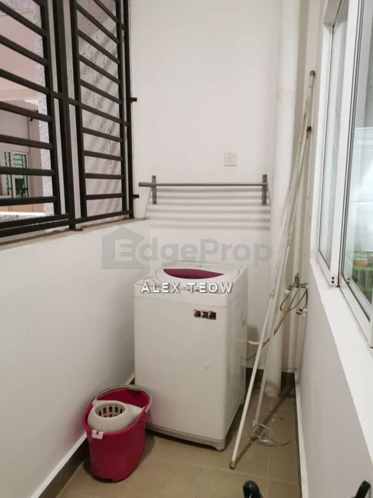 Nusa Heights Apartment For Sale/ 2R 2B/ 1033sqft/ Gelang Patah, Johor, Gelang Patah
