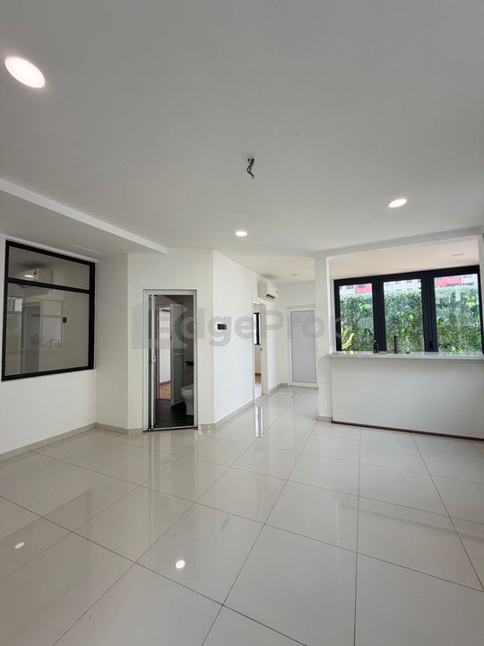 End Lot with Land  5 Bedroom 2-Storey Terrace House in KL, Taman Desa, Kuala Lumpur, Seputeh