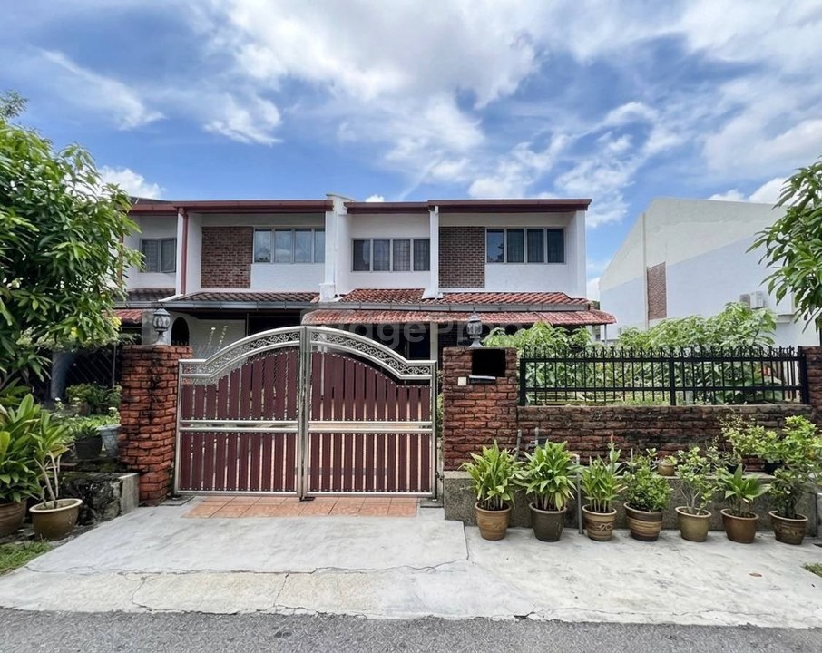 Taman Tun Dr Ismail (TTDI), 2 Storey Endlot House For Sale, Good Condition, Kuala Lumpur, Taman Tun Dr Ismail