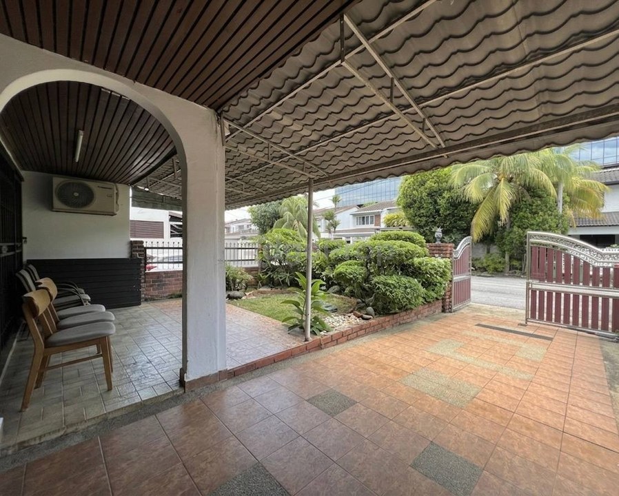 Taman Tun Dr Ismail (TTDI), 2 Storey Endlot House For Sale, Good Condition, Kuala Lumpur, Taman Tun Dr Ismail