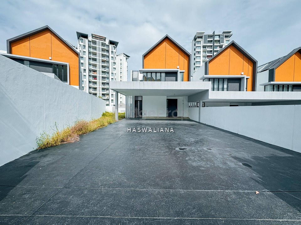 East 57 (Residensi Laman Timur)