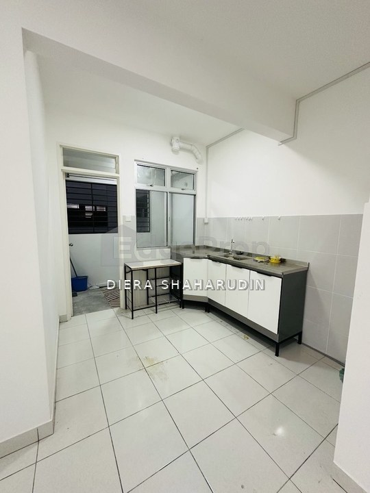 Merpati Indah Apartment, Bandar Putra Kulai - nice house for rent, Johor, Kulai