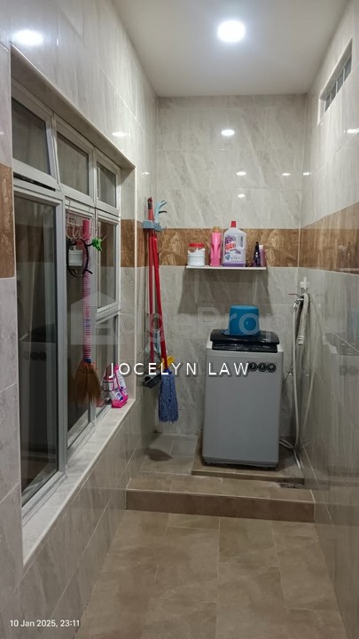 Cluster House For Sale at Nusantara Prima 5 with partially Furnished , Johor, Gelang Patah