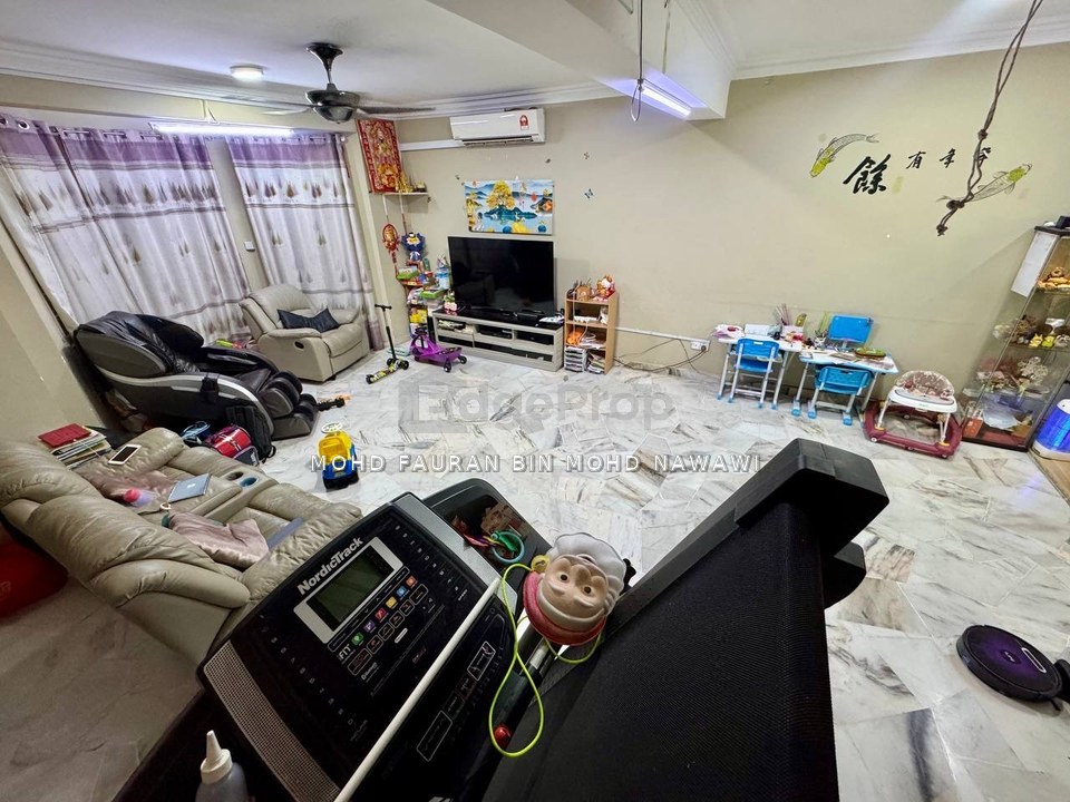 Taman Bukit Utama 2.5 Storey Terrace RENOVATED Ulu Kelang For Sale, Selangor, Ulu Kelang