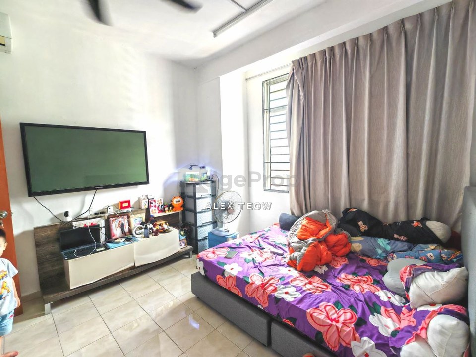 Indah Court Apartment For Sale/ 4R 2B/ 850sqft/ Bukit Indah/ Iskandar Puteri, Johor, Bukit Indah