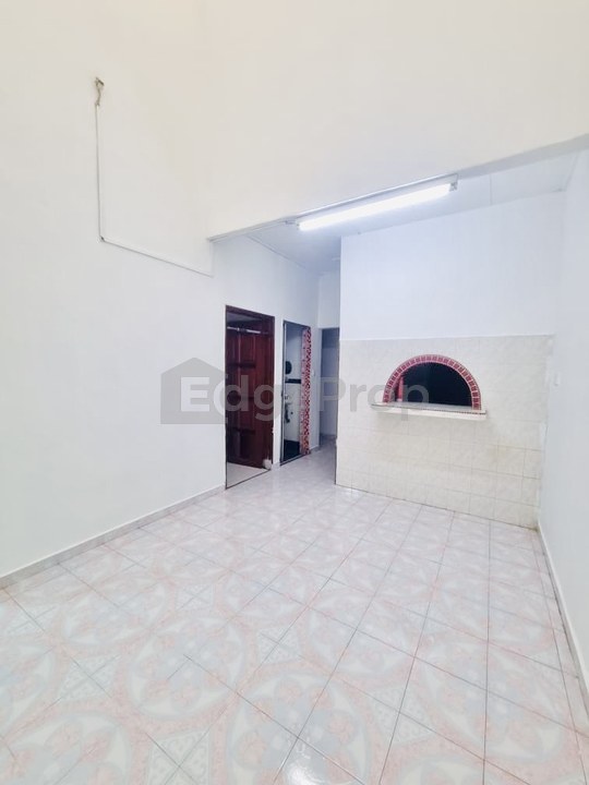 Sale Teres renovation desa idaman durian tunggal , Melaka, Durian Tunggal